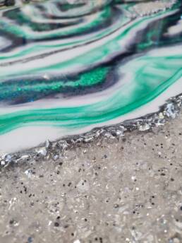 Astratto verde e bianco con texture cristalline